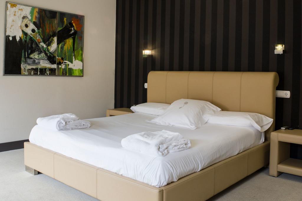 Hotel Teratermal Valdeavellano de Tera Kültér fotó